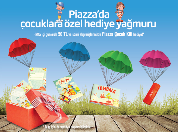 Piazza'da Çocuklara Özel Hediye Yağmuru